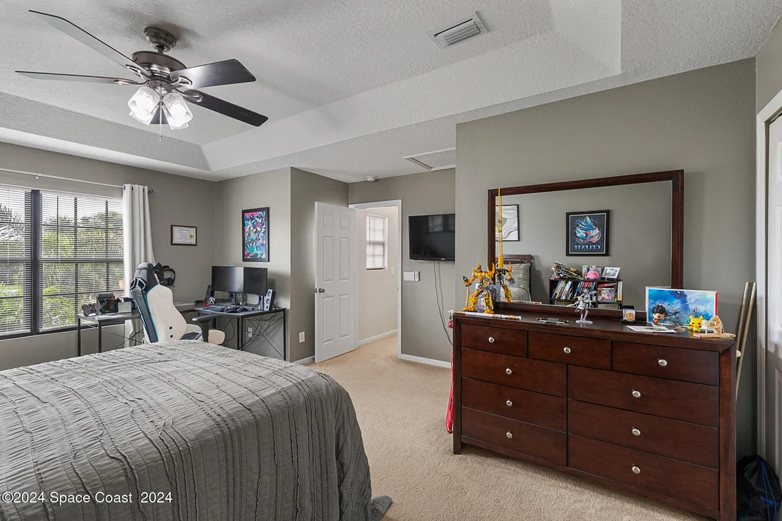 Photo of Unit 103 at 890 Luminary