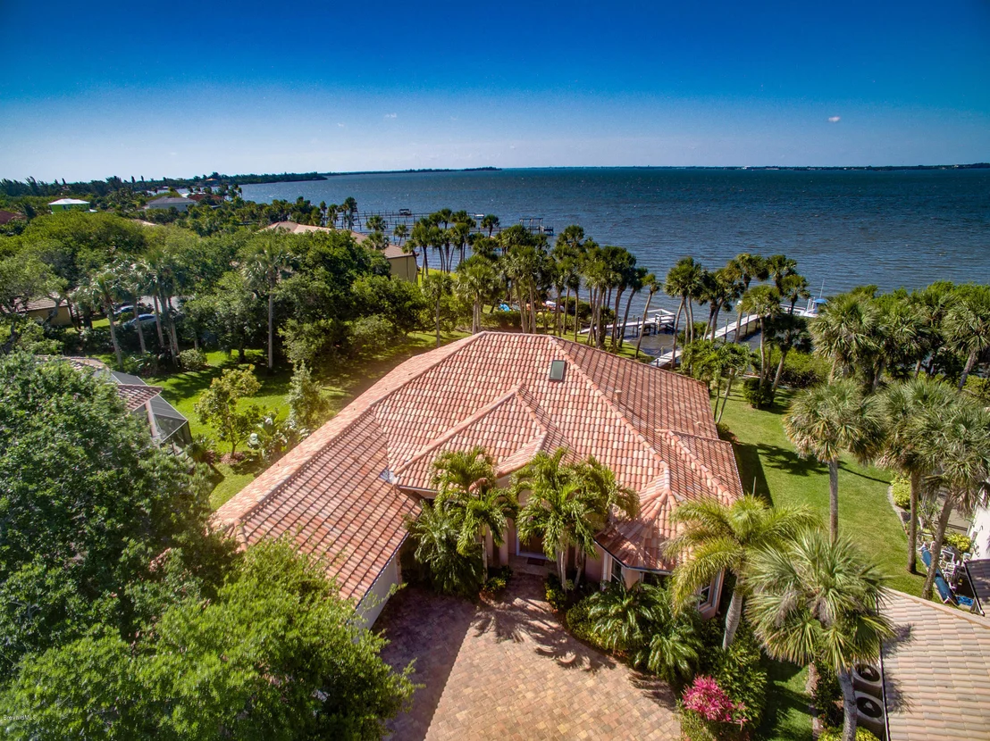 Photo of 290 Hammock Shore Drive