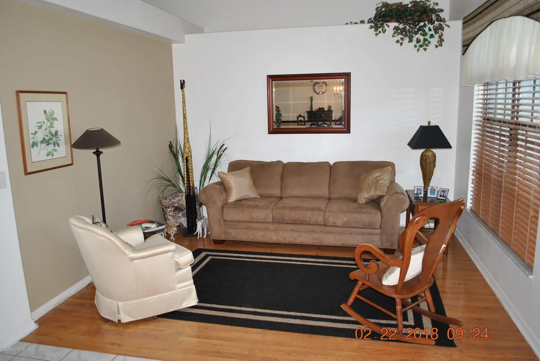 Photo of 889 Shoshone Lane