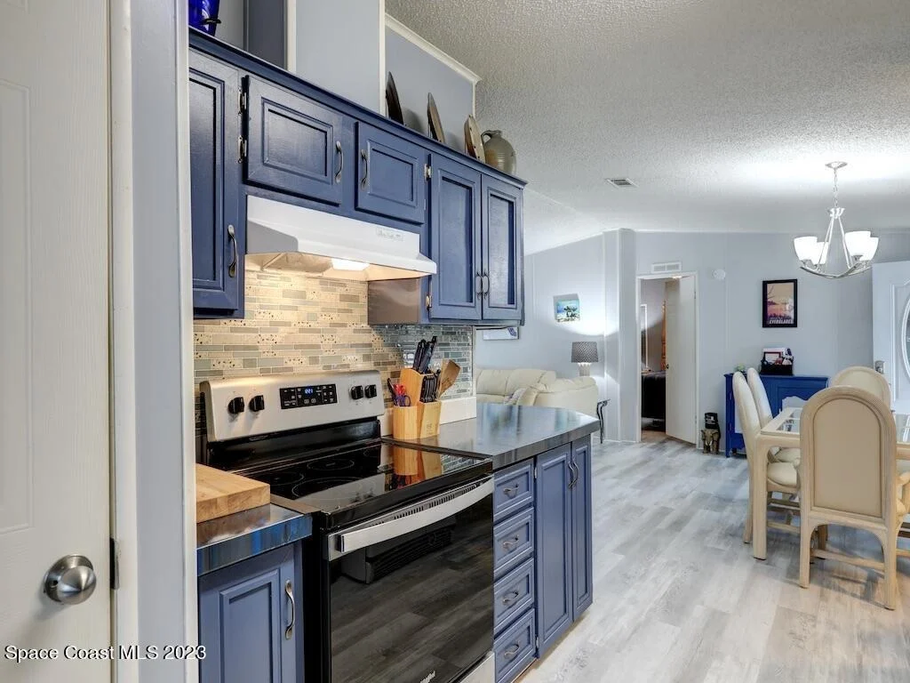 Photo of 5377 Bison Street