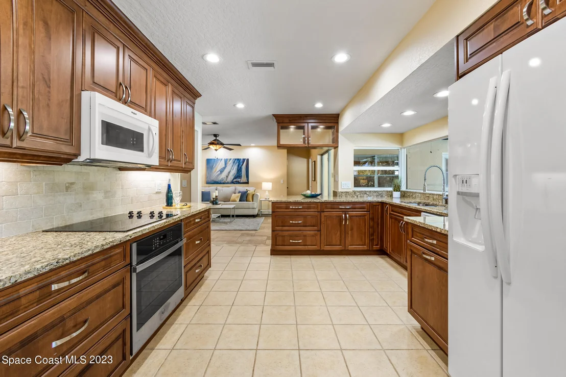 Photo of 605 Bimini Road