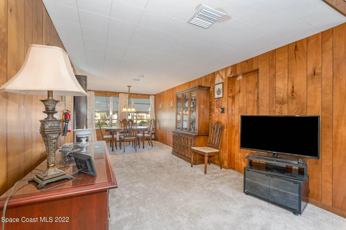 Photo of 667 Ballard Drive
