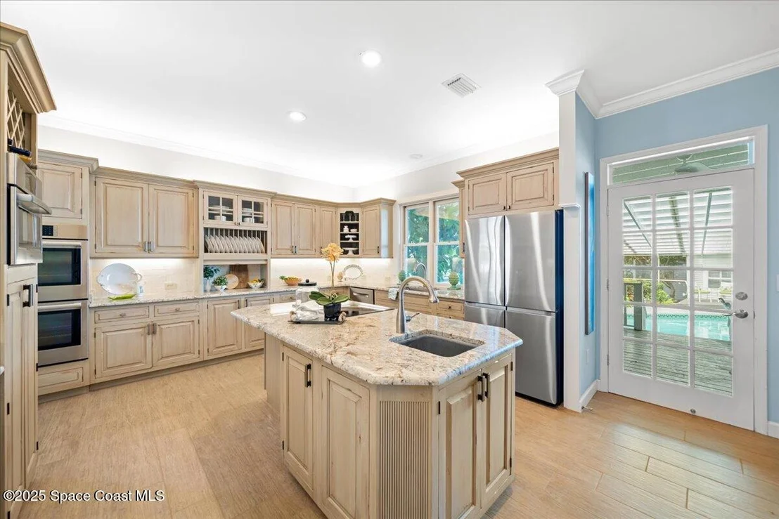 Photo of 607 Rockledge Drive