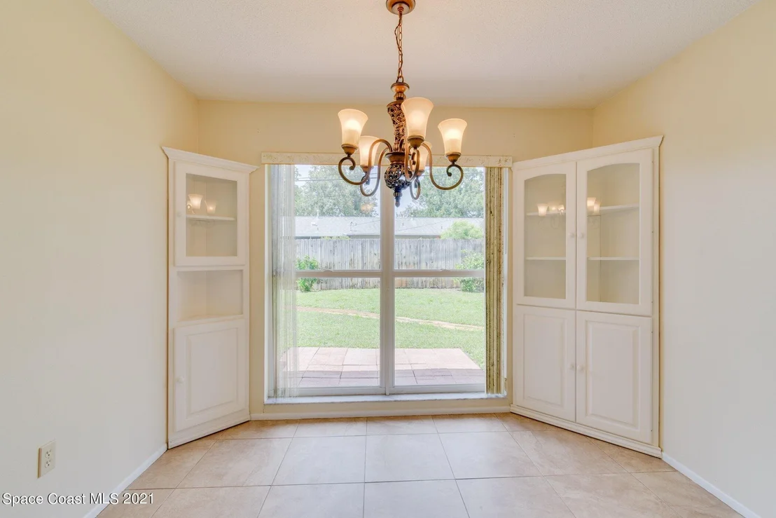 Photo of 910 Jefferson Road
