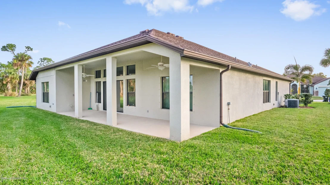Photo of 1438 Outrigger Circle
