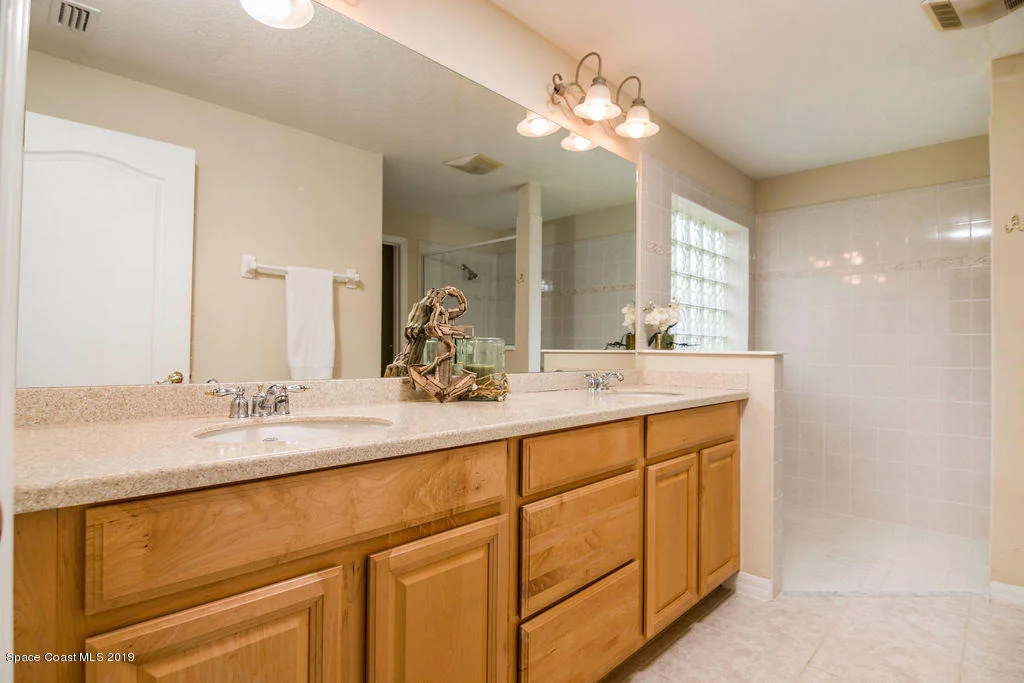 Photo of 7128 Broderick Drive