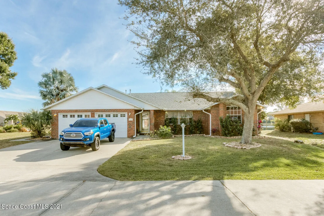 Photo of 160 Palm Circle