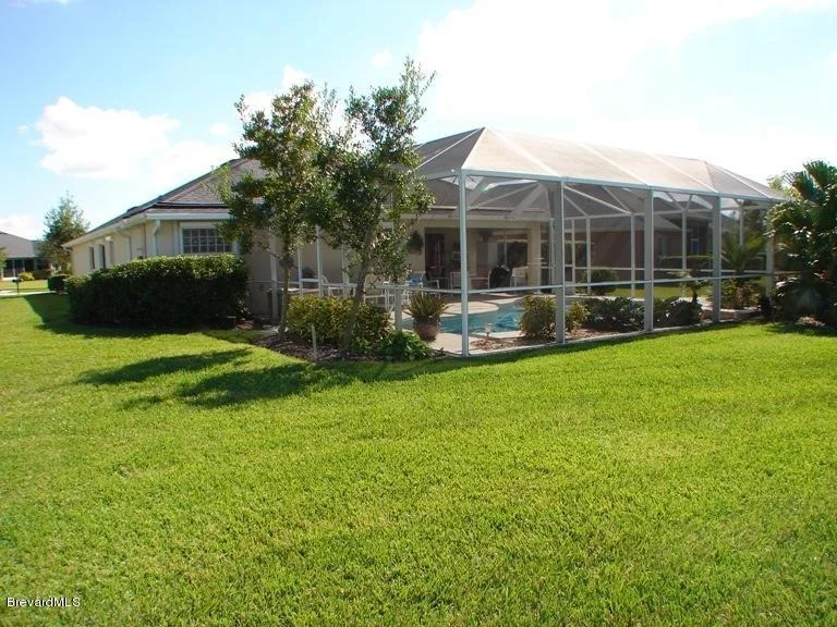 Photo of 6874 Renshaw Drive