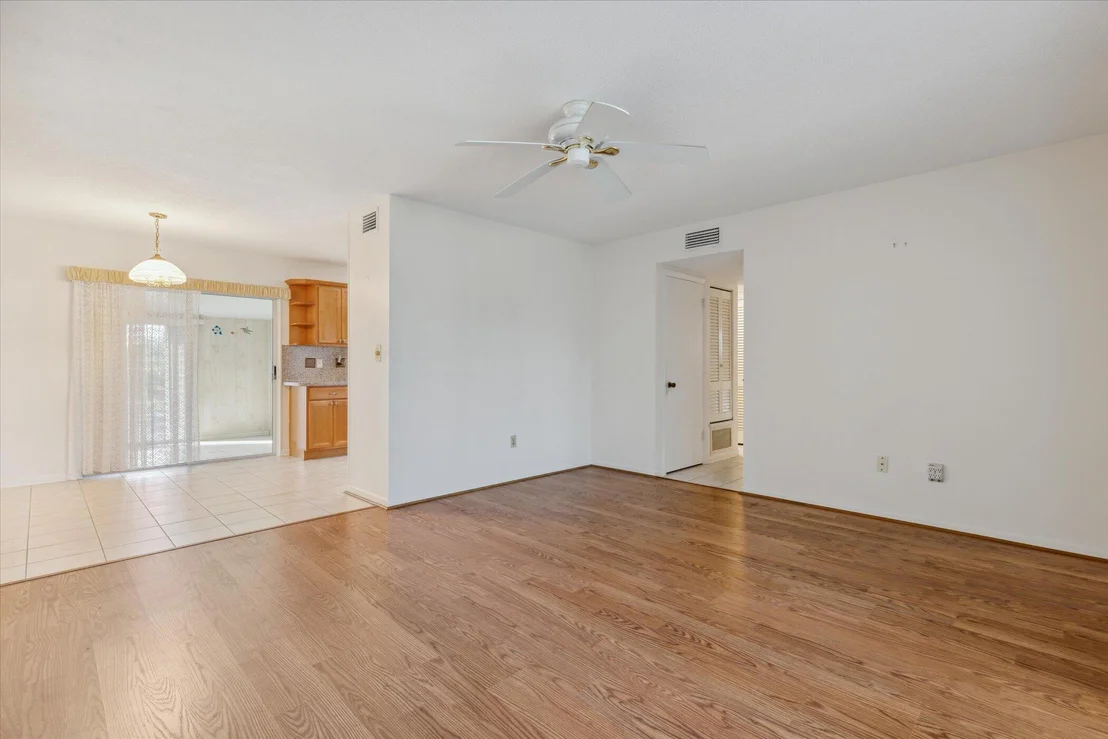 Photo of 2962 Chipper Drive NE