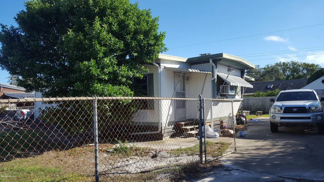 Photo of 3313 Barton Street