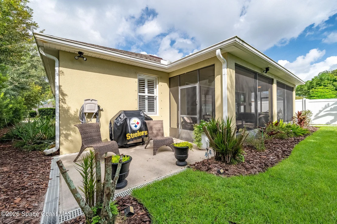 Photo of 522 Waterside Circle