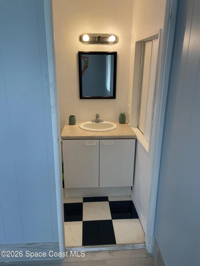 Photo of 621 Oleander Circle