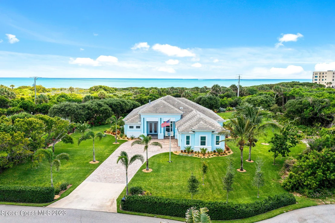 Photo of 6231 Windward Lane