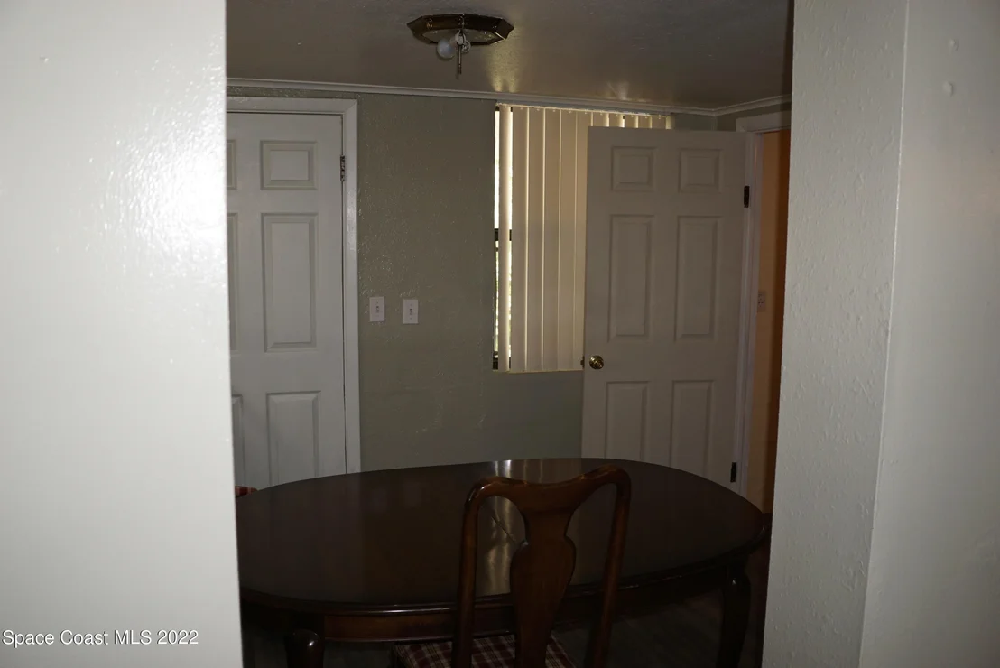 Photo of 5748 Lord Street