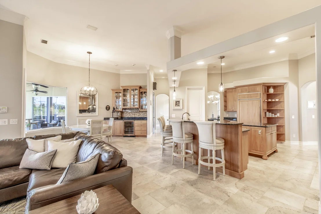Photo of 814 Chatsworth Drive