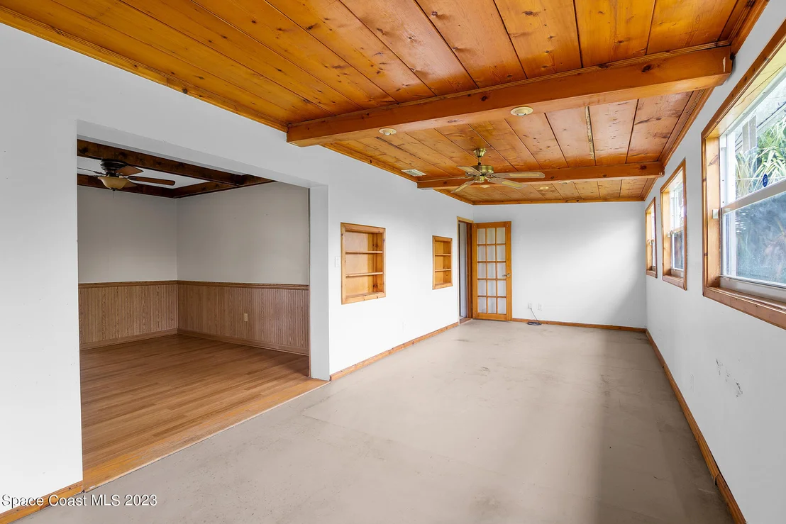 Photo of 3266 Edgewood Drive NE