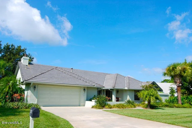 Photo of 694 Rossmoor Circle