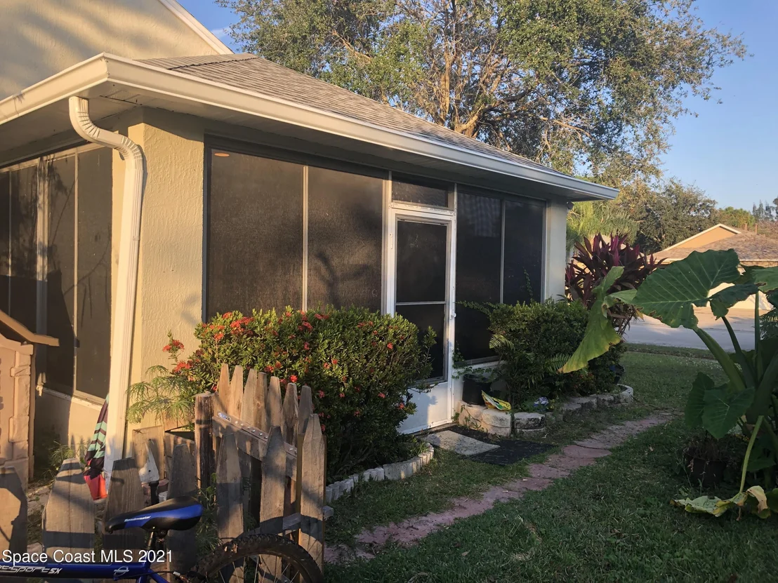 Photo of 2849 Maderia Circle