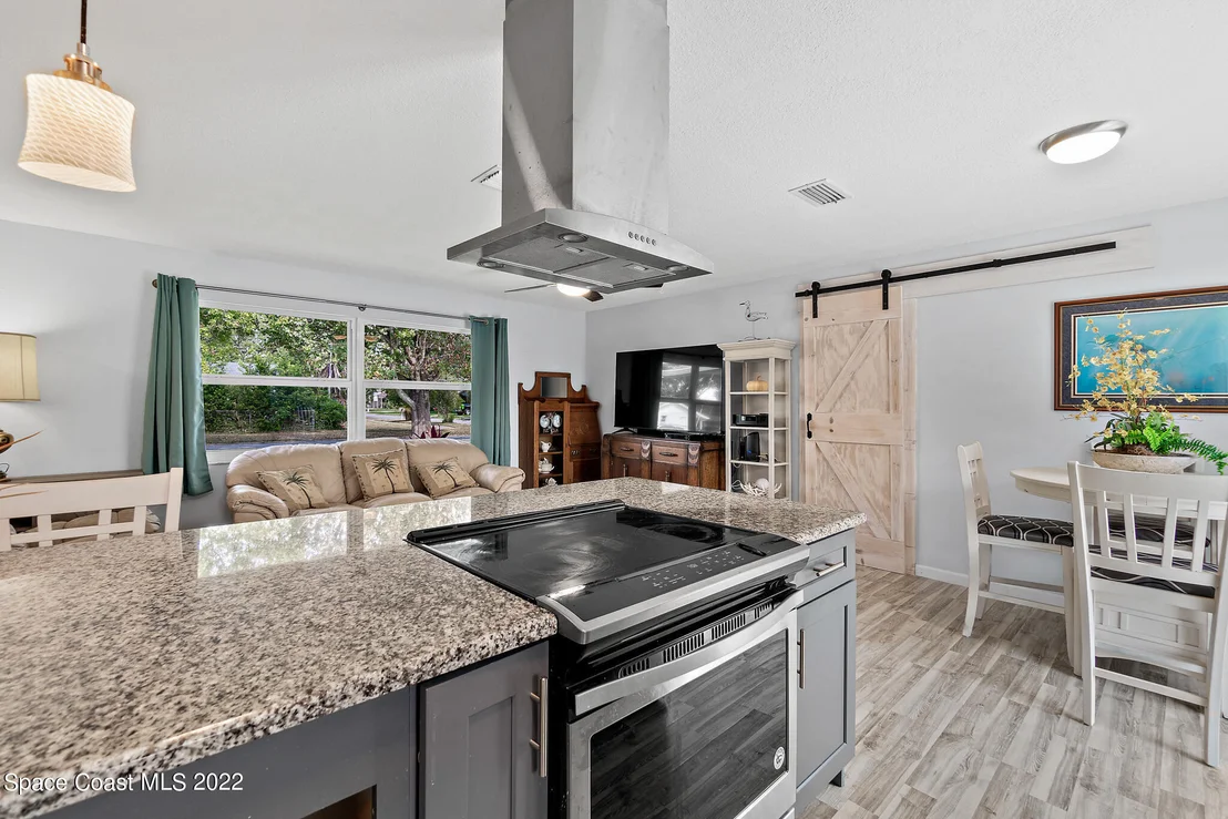 Photo of 1051 Fenway Drive