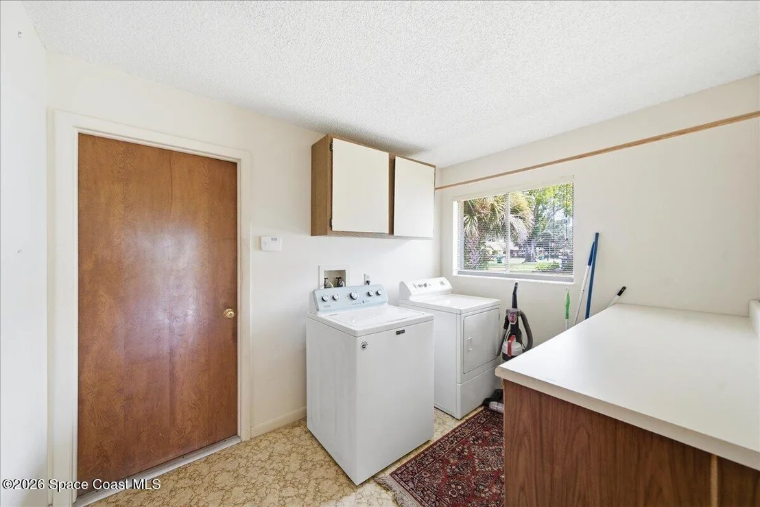 Photo of 653 Doral Lane