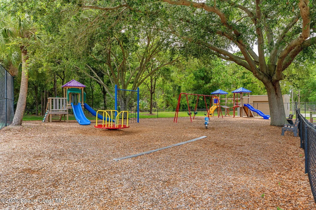 Photo of 992 Shaw Circle