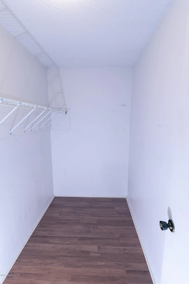 Photo of 949 Ginger Way