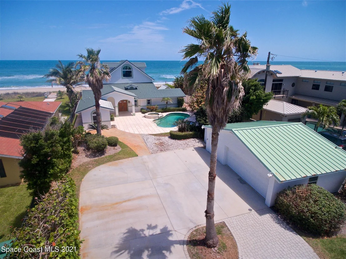 Photo of 2055 N Highway A1a