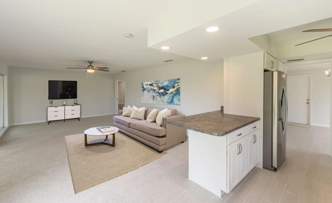 Photo of 1449 Meadowbrook Road NE