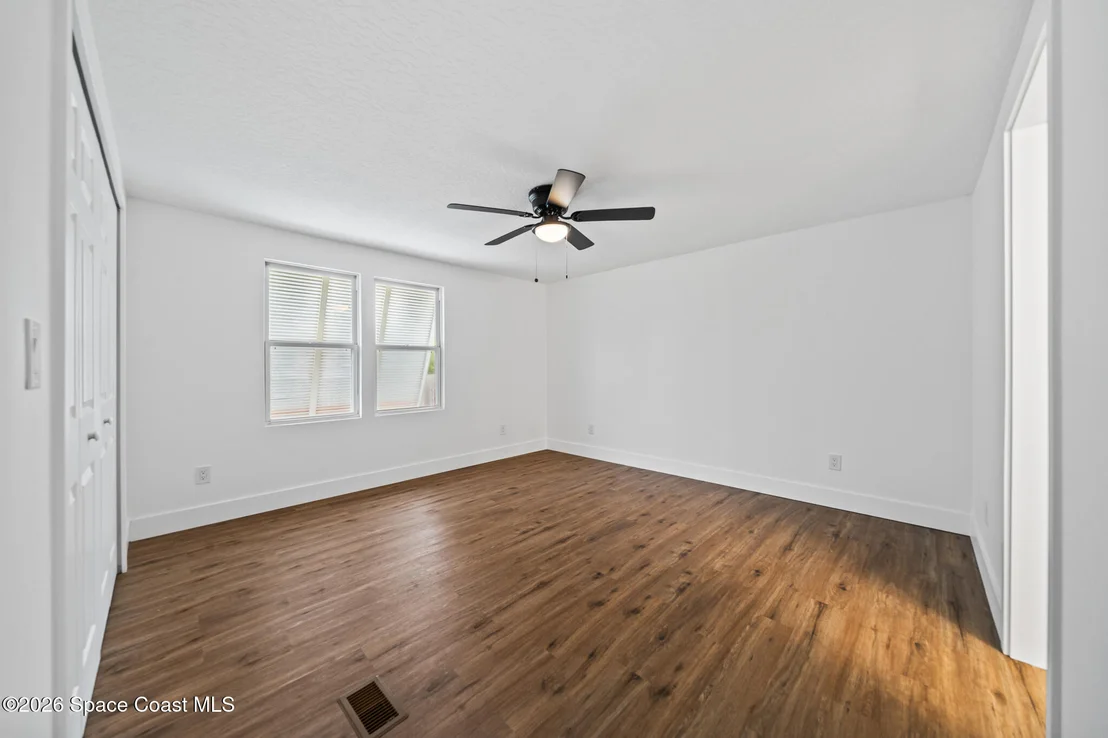 Photo of 935 Falcon Drive