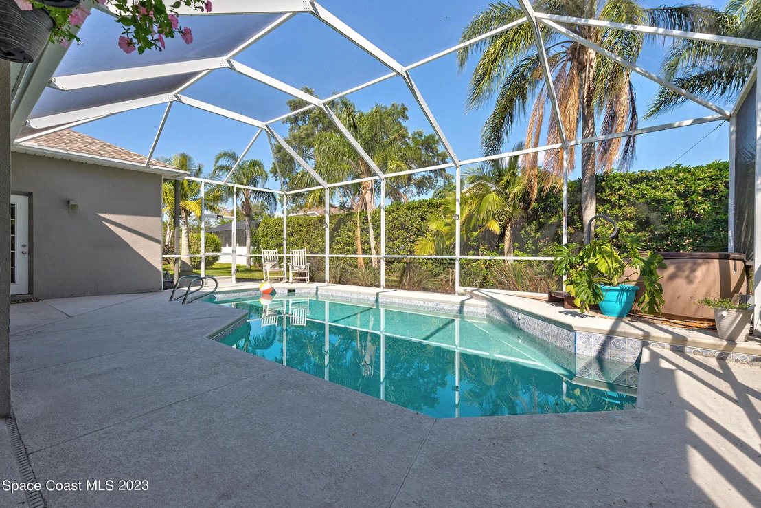Photo of 832 Carriage Hill Road
