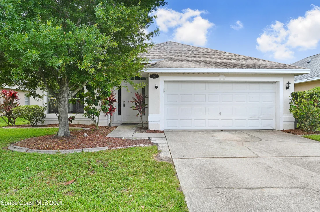 Photo of 2560 Stratford Pointe Drive