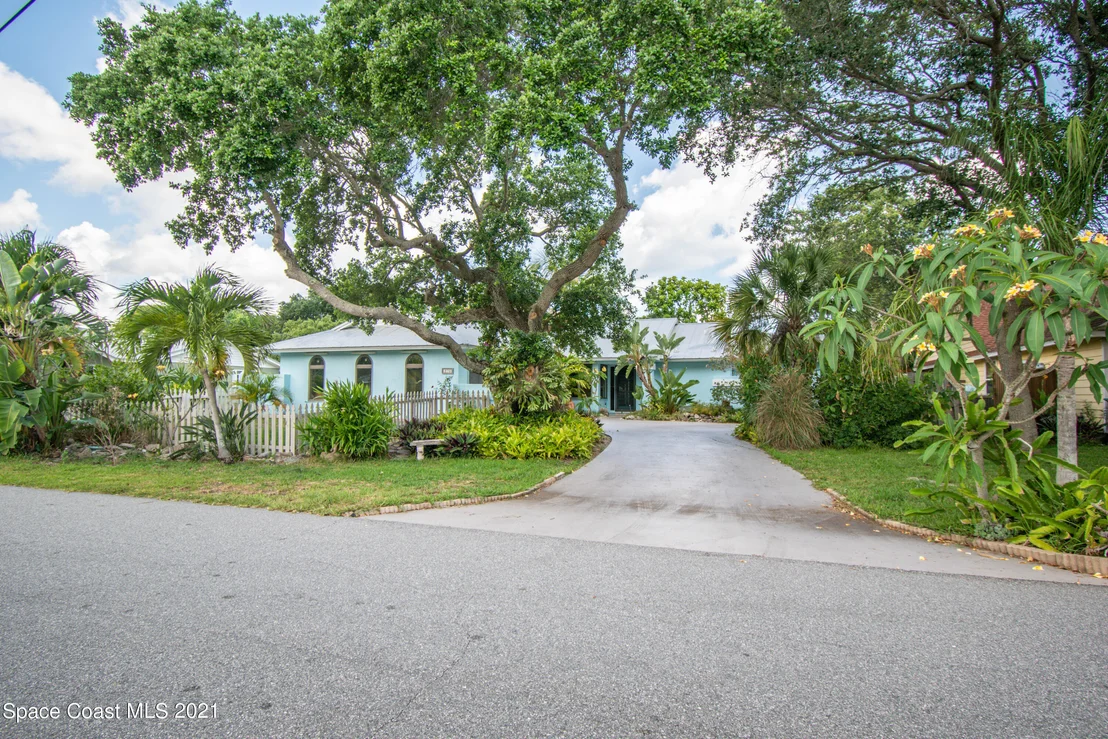 Photo of 270 Nikomas Way