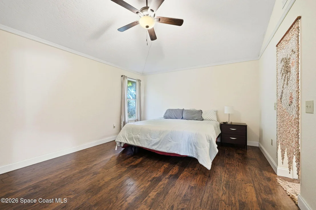 Photo of 1225 War Eagle Boulevard