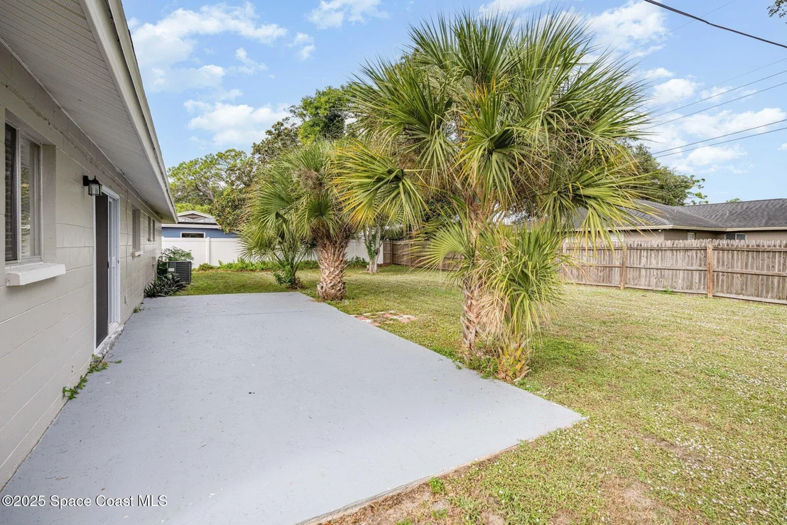 Photo of 1122 Manatee Drive