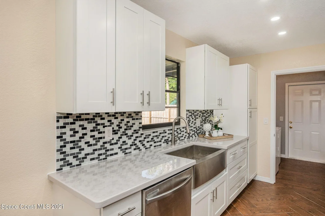 Photo of 1015 Hibiscus Street