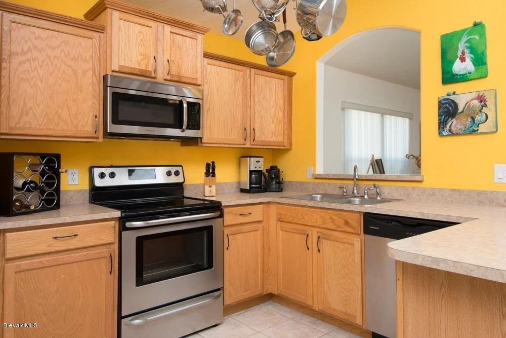 Photo of 960 Villa Drive