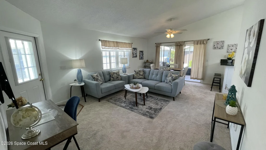 Photo of 865 Bracken Terrace NE