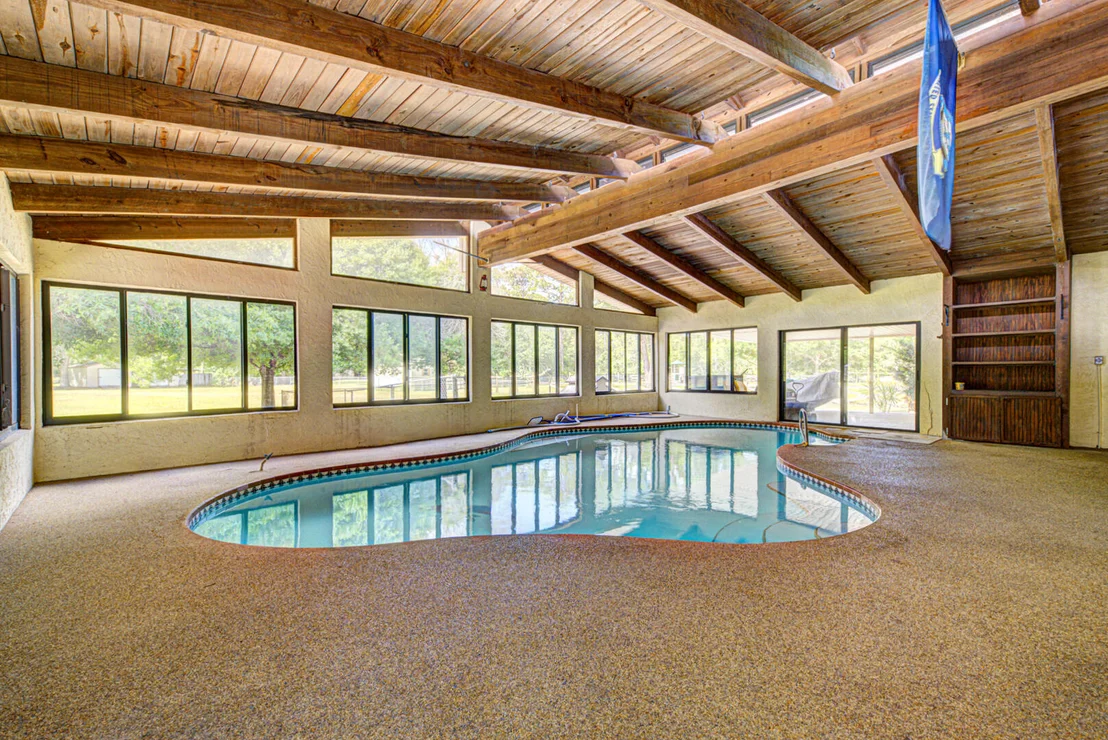 Photo of 4885 Rayburn Road