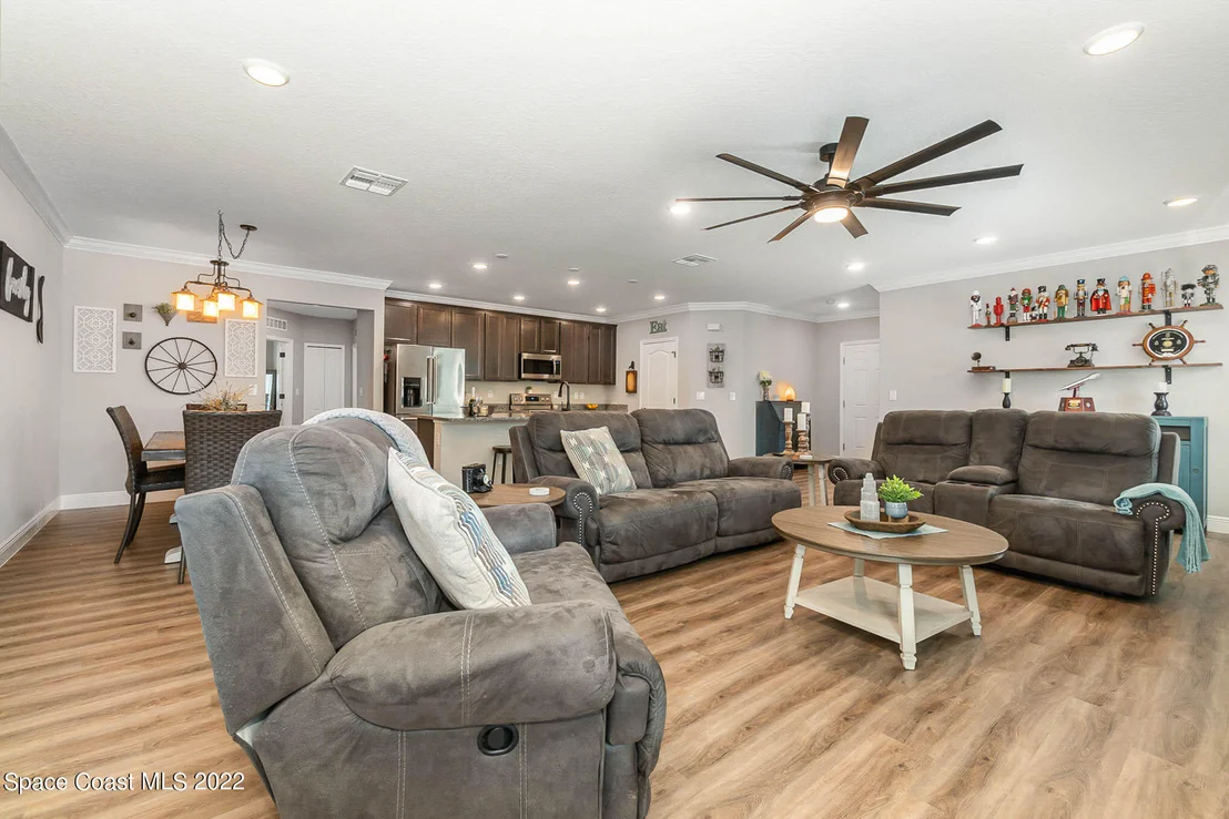Photo of 660 Seven Gables Circle SE