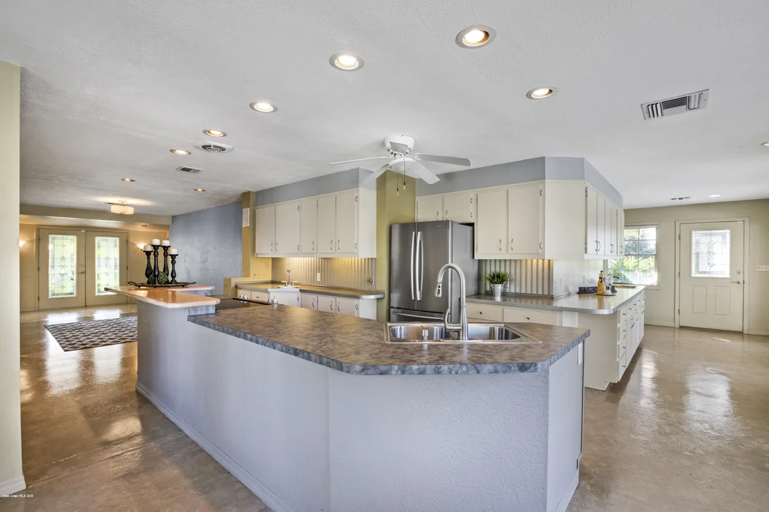 Photo of 572 Royal Palm Drive