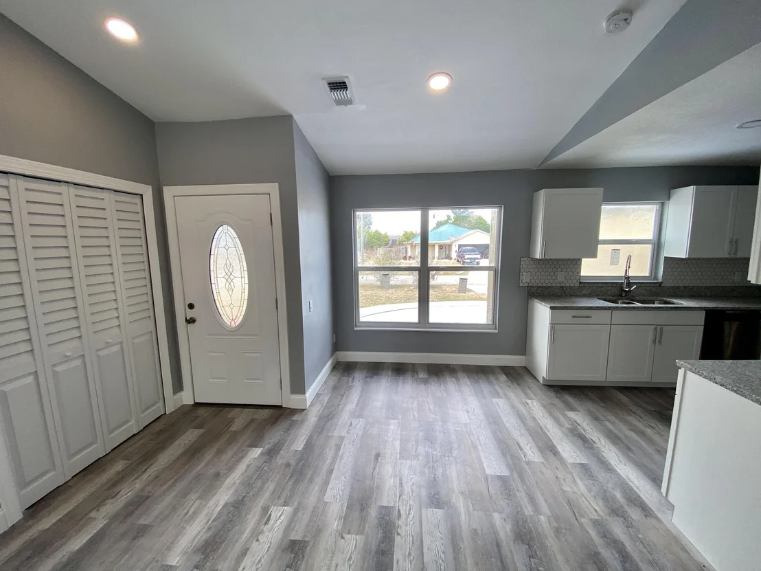 Photo of 3355 Kilbee Street