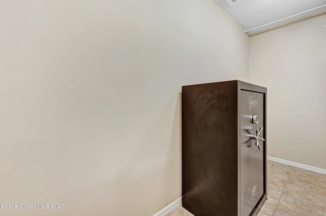Photo of 5917 Newbury Circle
