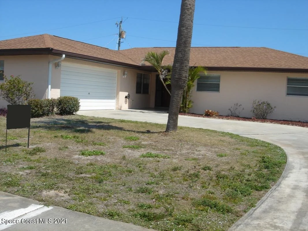 Photo of 725 Palm Drive