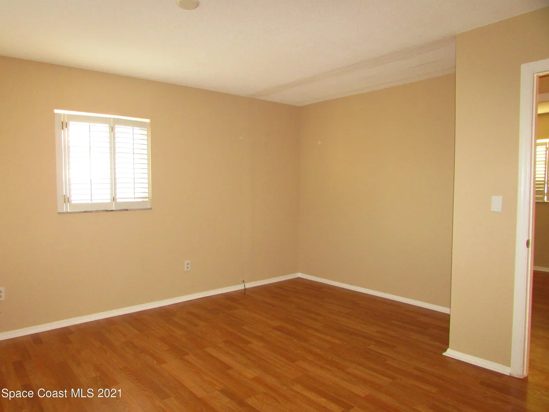 Photo of 1229 Wild Rose Drive NE