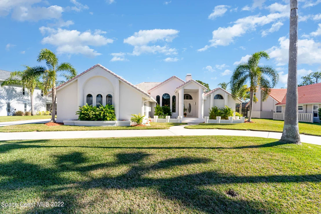 Photo of 697 Spring Lake Drive