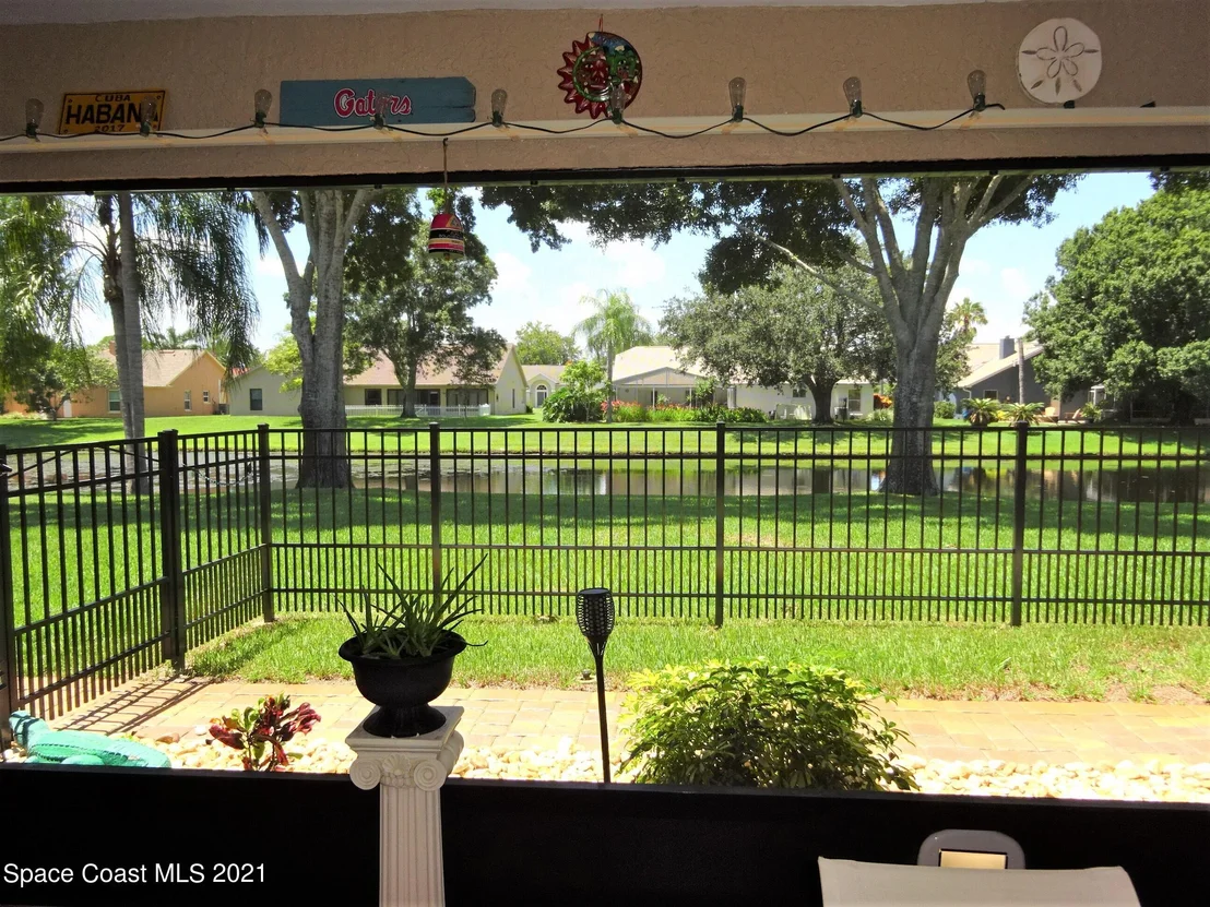 Photo of 941 Pelican Lane
