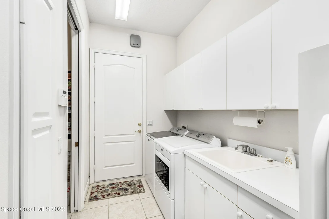 Photo of 1061 Stratford Place
