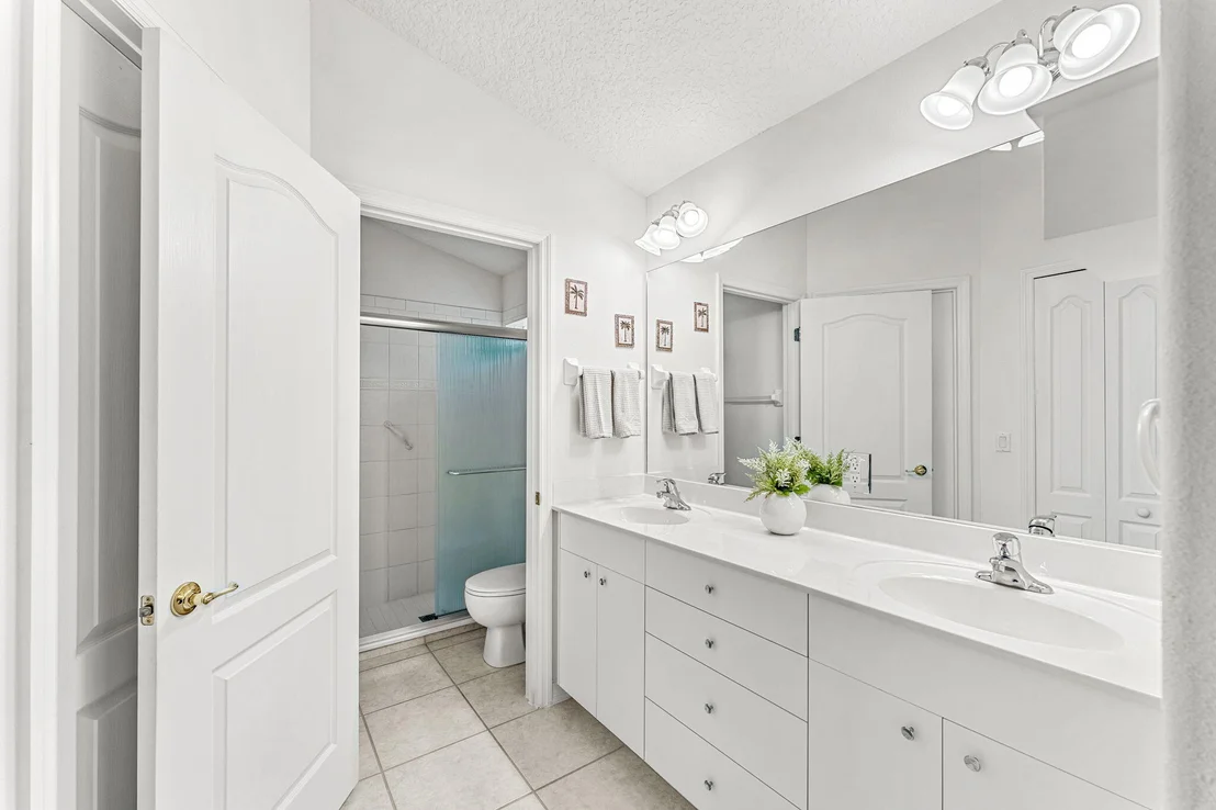 Photo of 921 Indian Oaks Drive