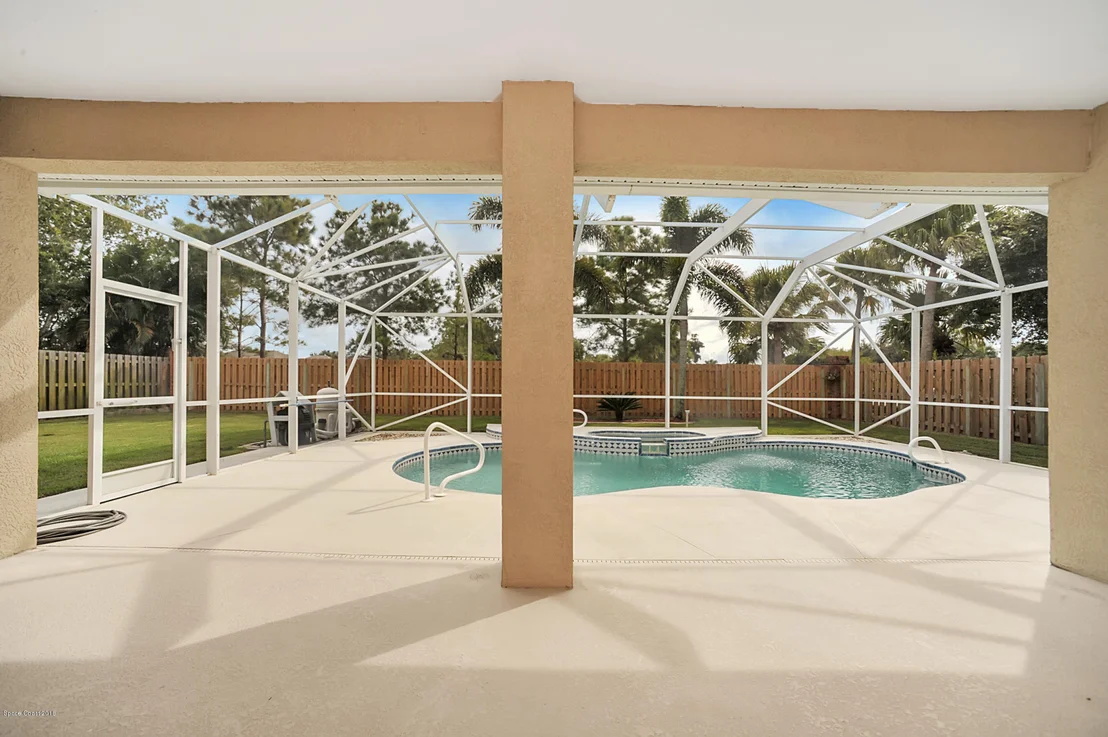 Photo of 2553 Woodfield Circle