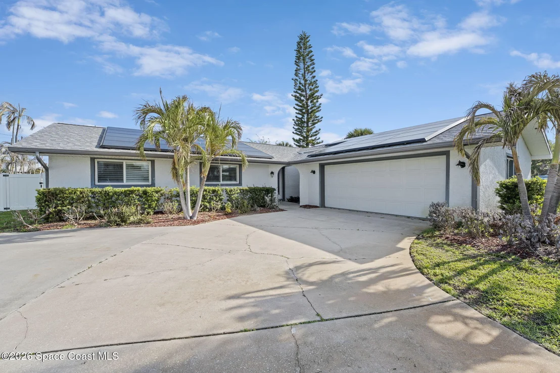 Photo of 310 Franklyn Avenue